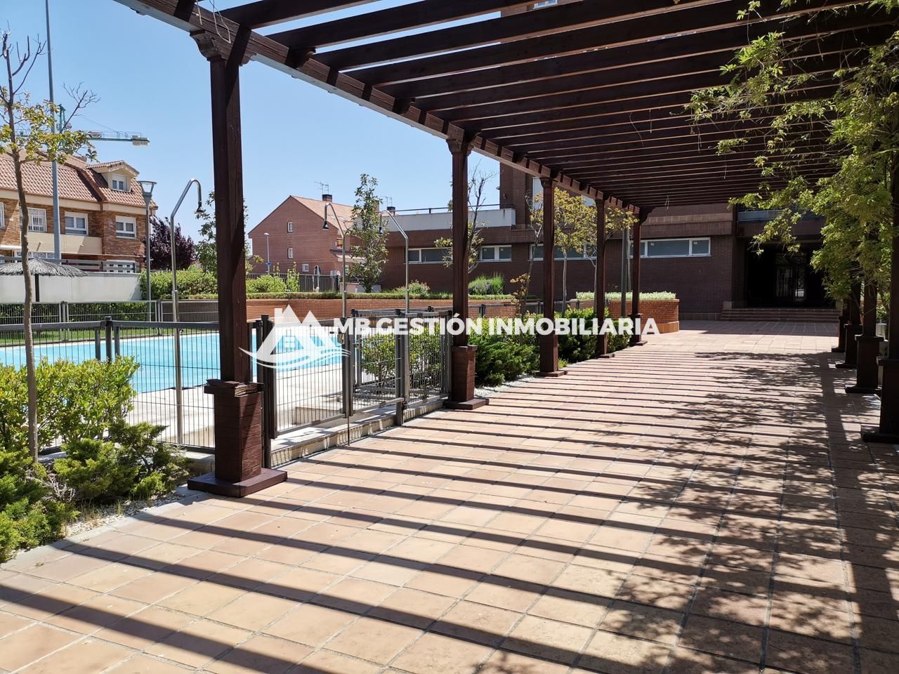 Terrassa de Pis en venda en Fuenlabrada amb Calefacció, Jardí privat i Traster