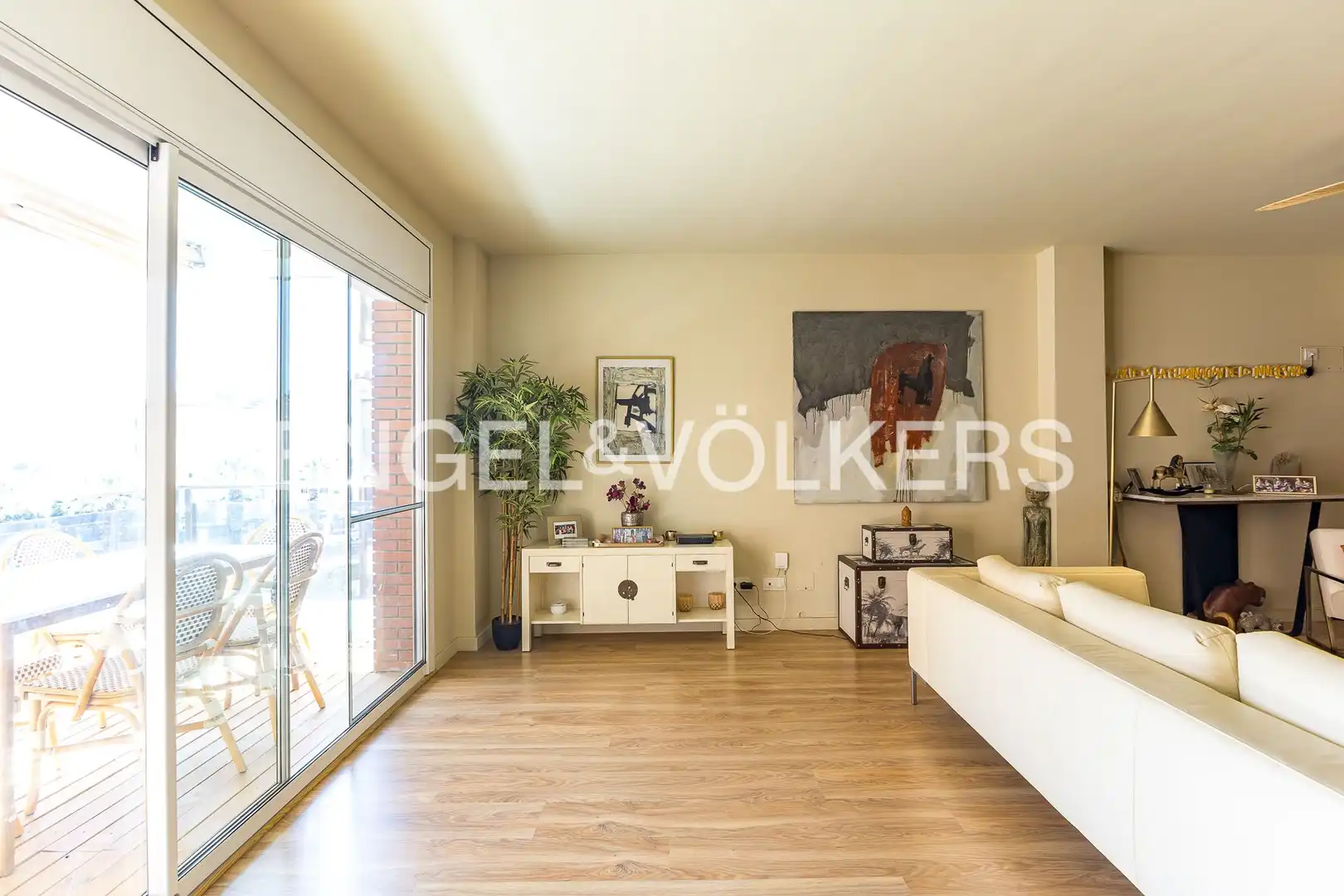 Sala d'estar de Pis de lloguer en Sitges amb Aire condicionat, Calefacció i Piscina