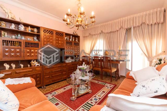 Piso en Venta en Calle Antonio Prieto en Zofio