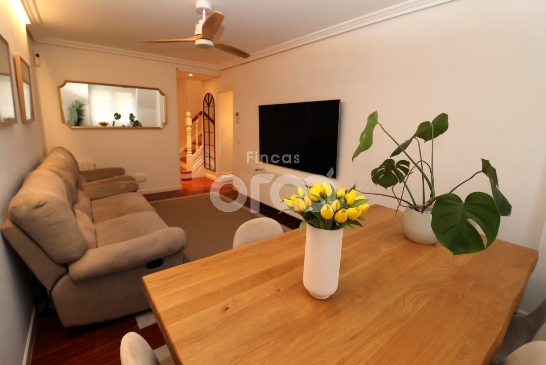 Living room of Duplex for sale in Santurtzi   with Heating