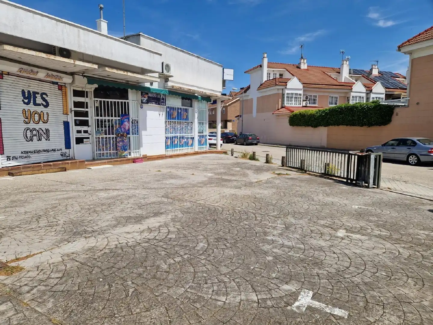 Exterior view of Garage for sale in Leganés
