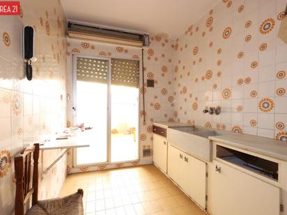 Kitchen of Flat for sale in La Pobla de Vallbona  with Terrace and Balcony