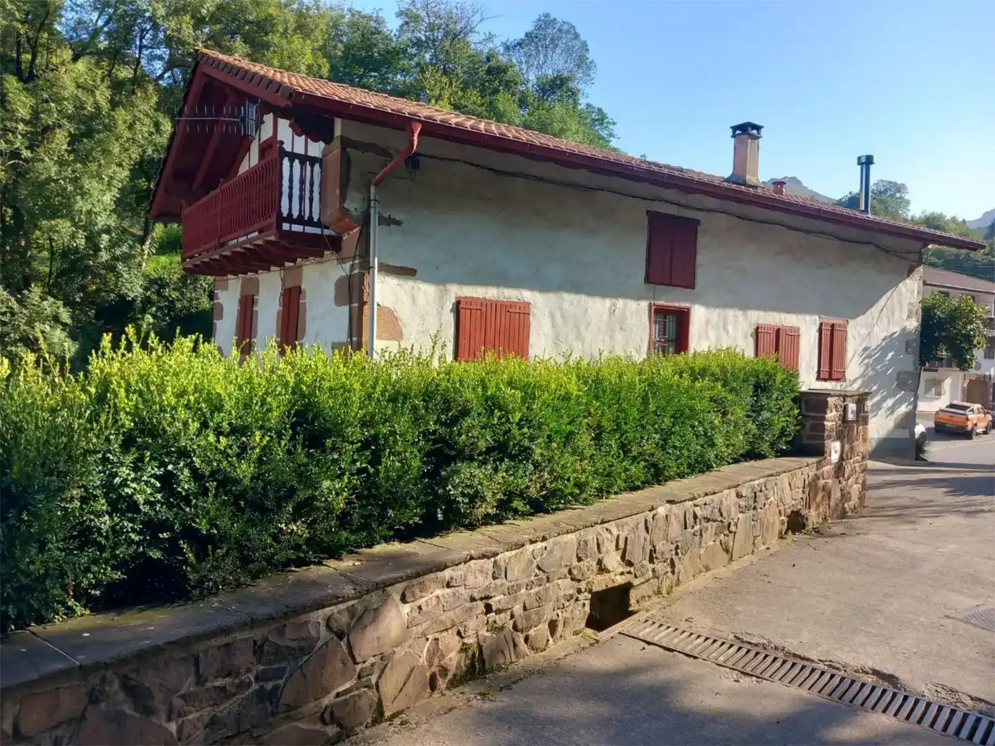 Vista exterior de Casa o chalet en venta en Zugarramurdi con Jardín privado, Parquet y Amueblado