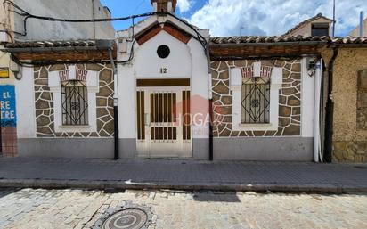 Exterior view of House or chalet for sale in Ávila Capital  with Heating, Terrace and Storage room