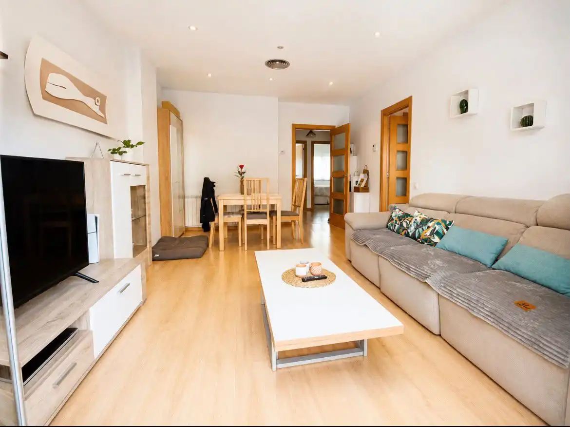 Living room of Ground floor for sale in Abrera  with Air Conditioner, Heating and Parquet flooring