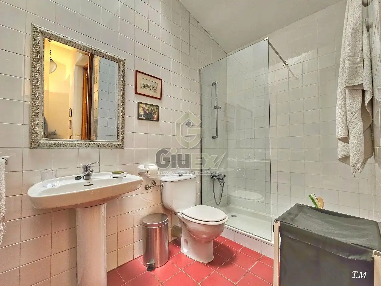 Baño de Casa o chalet de alquiler en Cáceres con Calefacción, Terraza y Amueblado