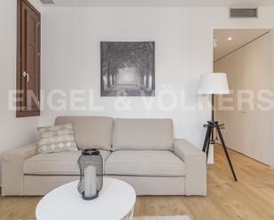 Sala d'estar de Apartament de lloguer en  Barcelona Capital amb Aire condicionat, Calefacció i Parquet