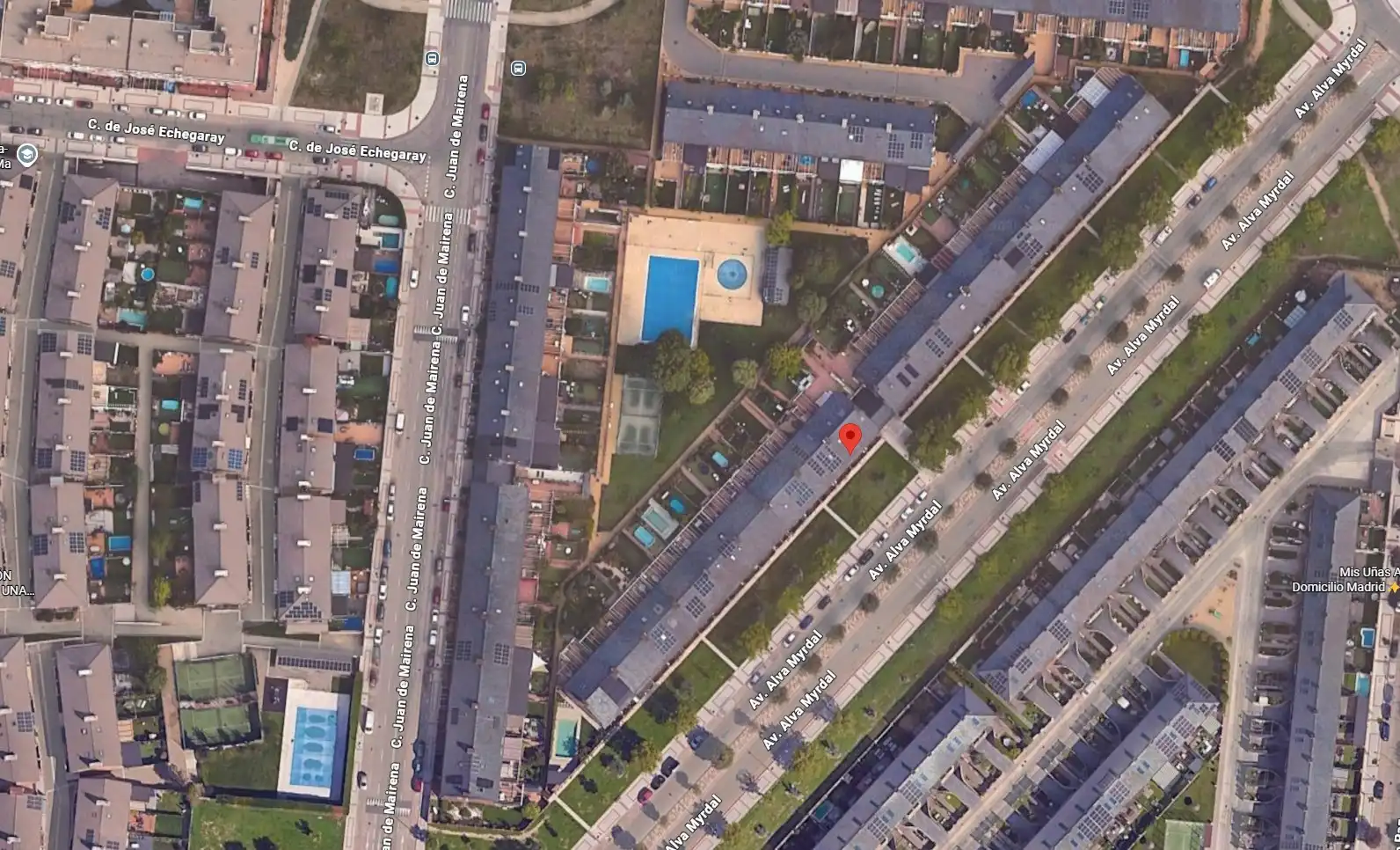 Casa adosada en venda a Avenida Alva Myrdal, 40, Perales del Río