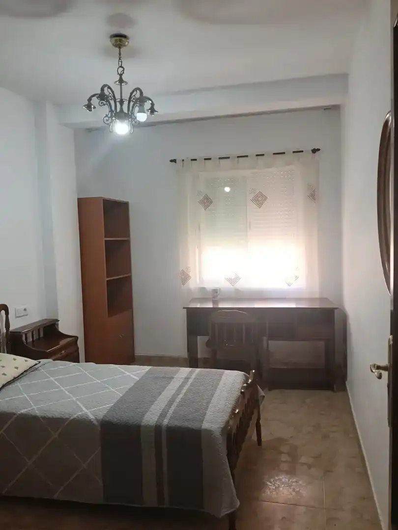 Fotografía del inmueble reportado: 300 €/mes — San Bernardo, Salamanca