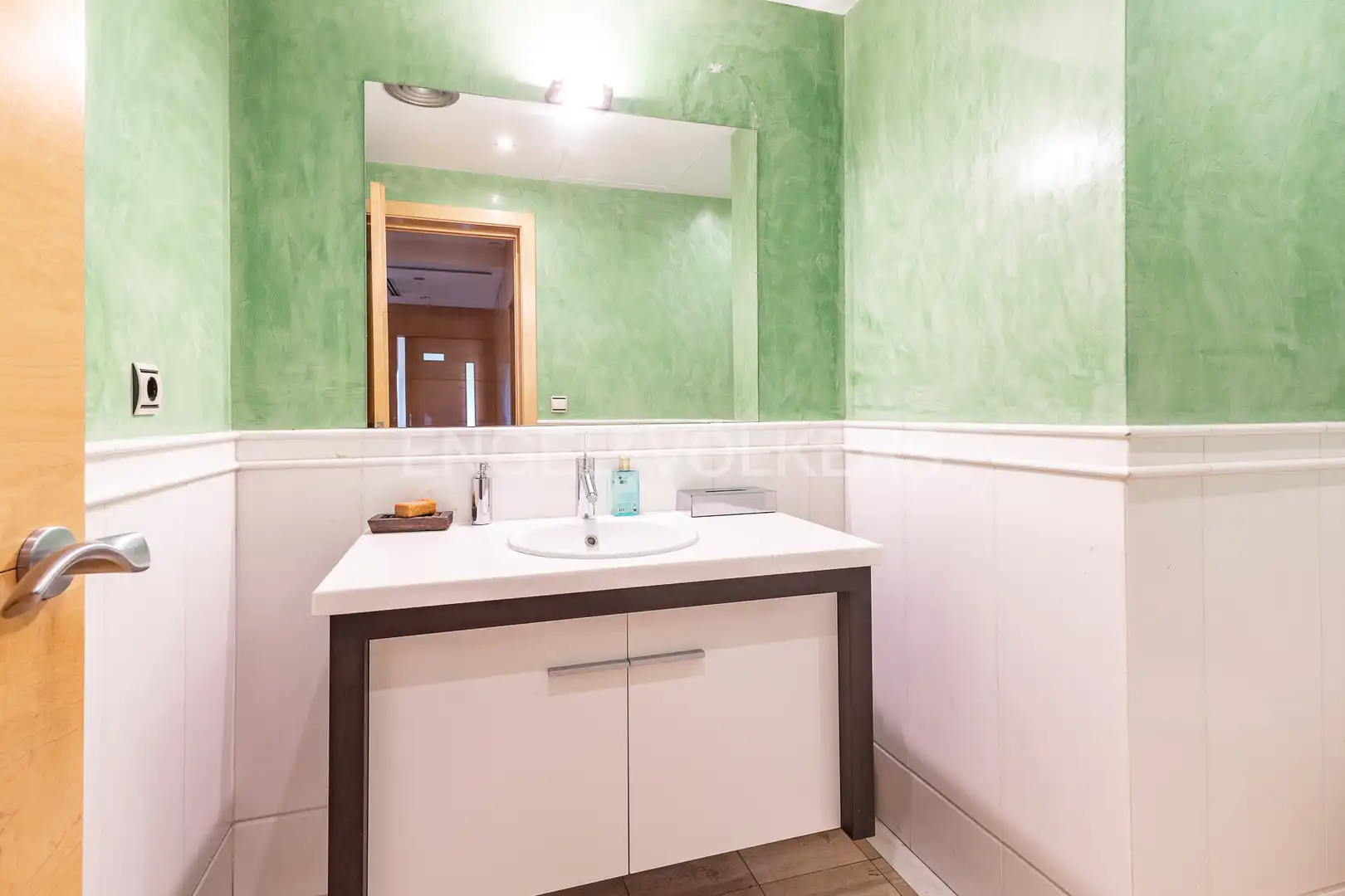 Baño de Casa o chalet en venta en Canovelles con Aire acondicionado, Calefacción y Jardín privado