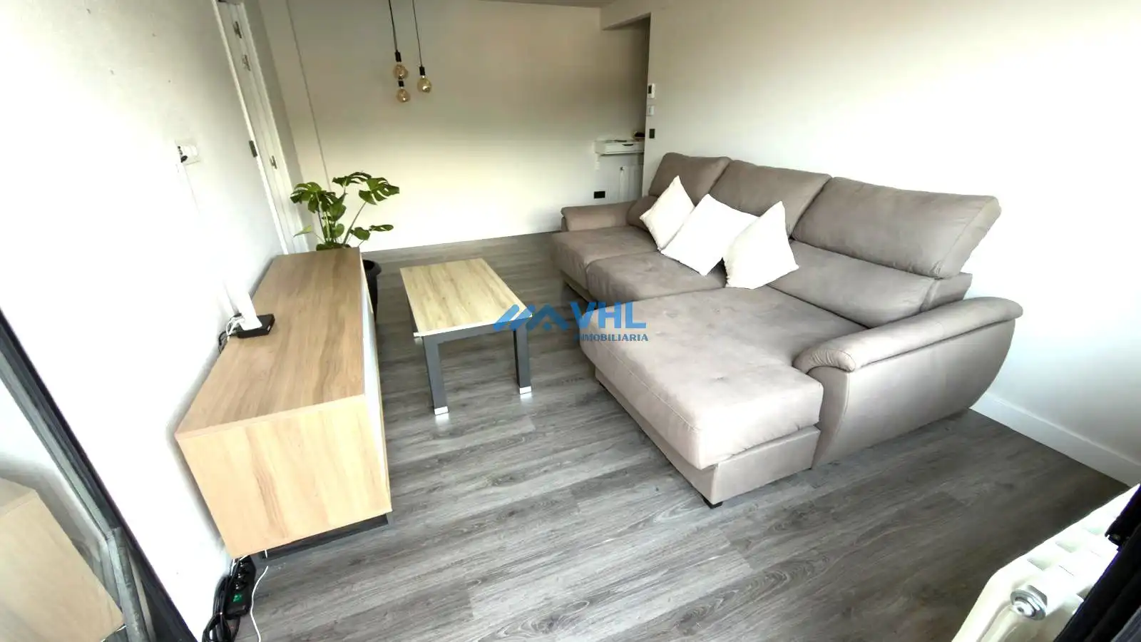 Sala de estar de Piso de alquiler en Castro-Urdiales con Calefacción, Terraza y Amueblado