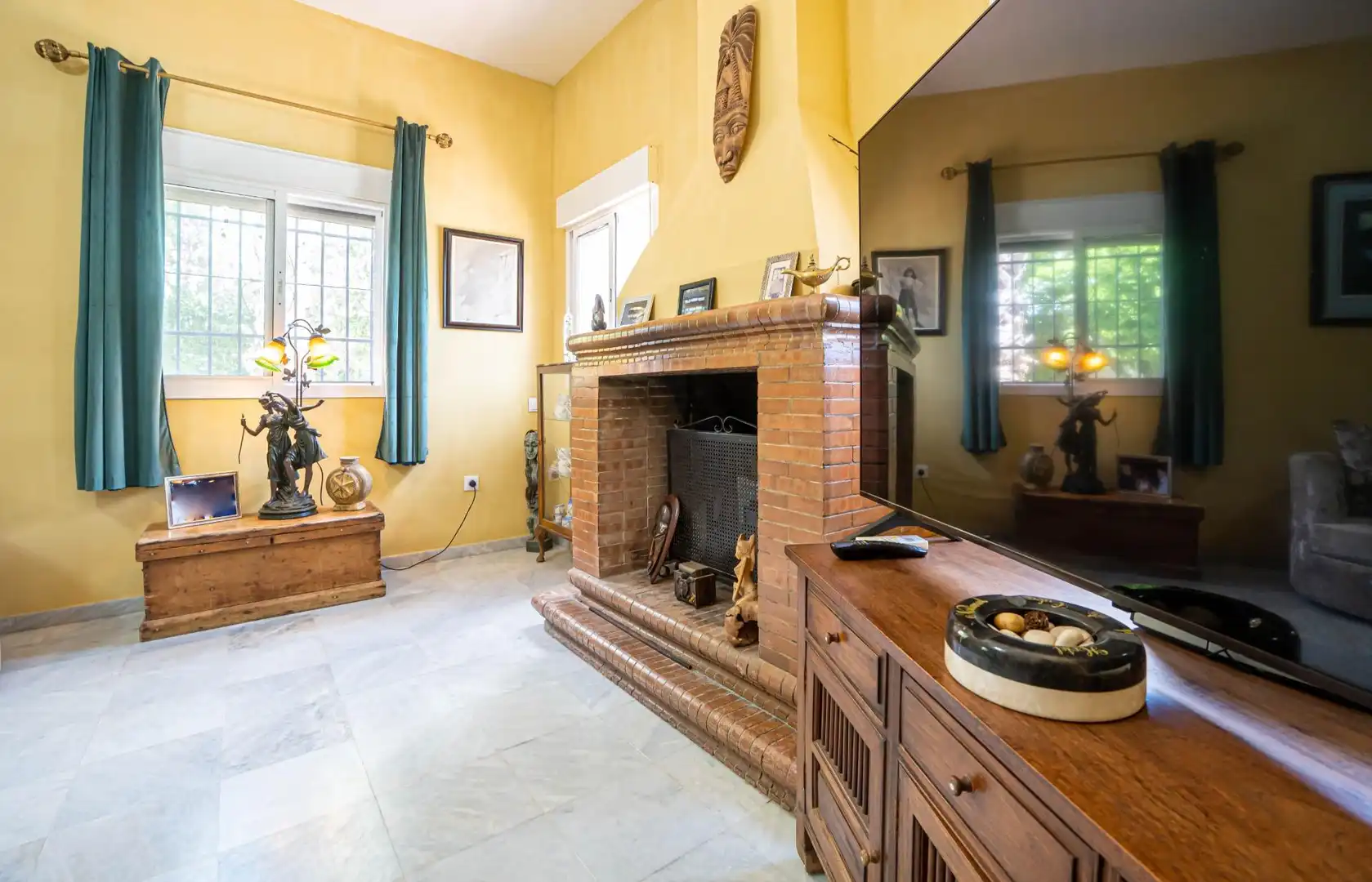 Houses for sale in Marchena  with Air Conditioner, Heating and Private garden