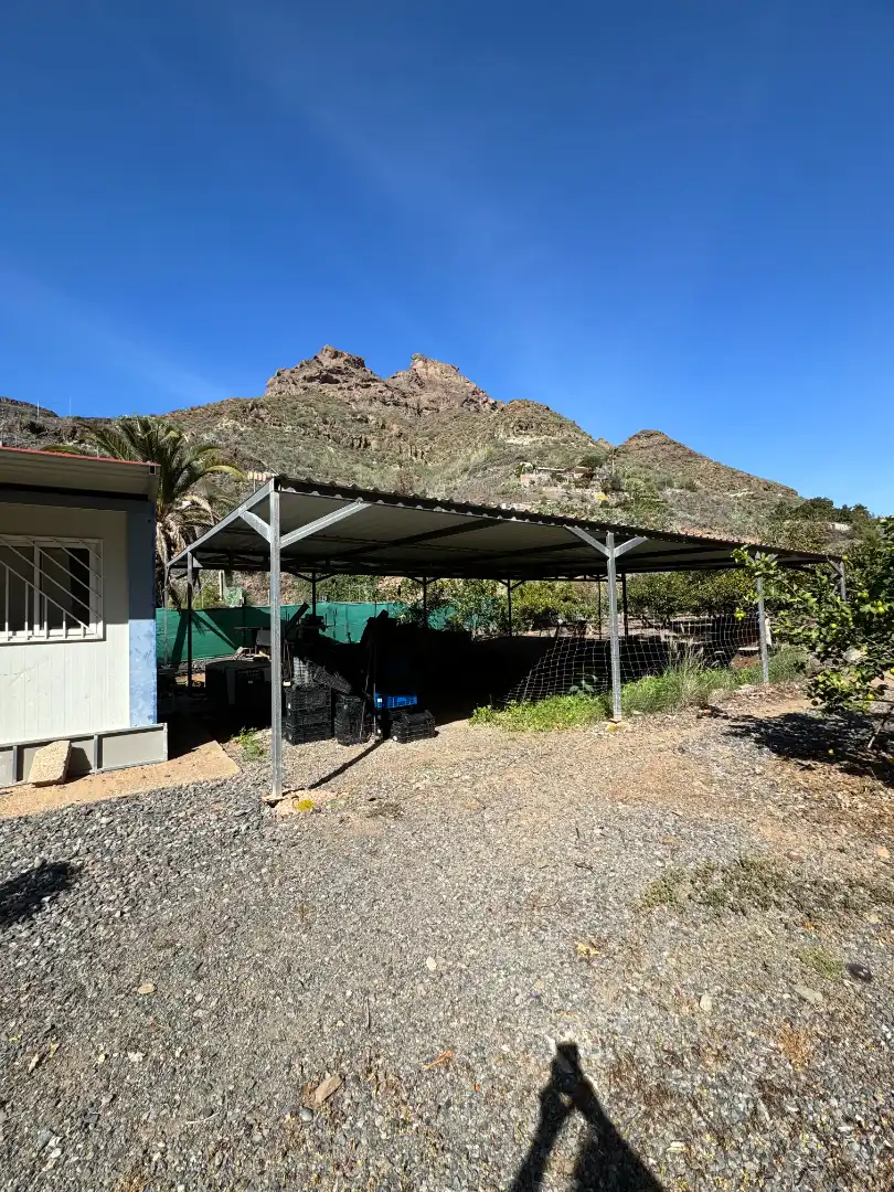Vista exterior de Finca rústica en venda en San Bartolomé de Tirajana amb Aire condicionat, Jardí privat i Terrassa