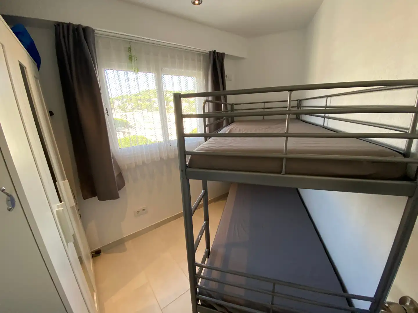 Habitación de Apartamento en venta en Calonge i Sant Antoni con Terraza, Amueblado y Horno