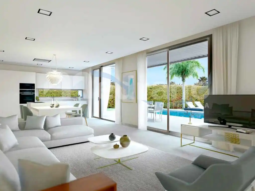 Casa amb piscina en venda a Golf Bahía, imagen 2