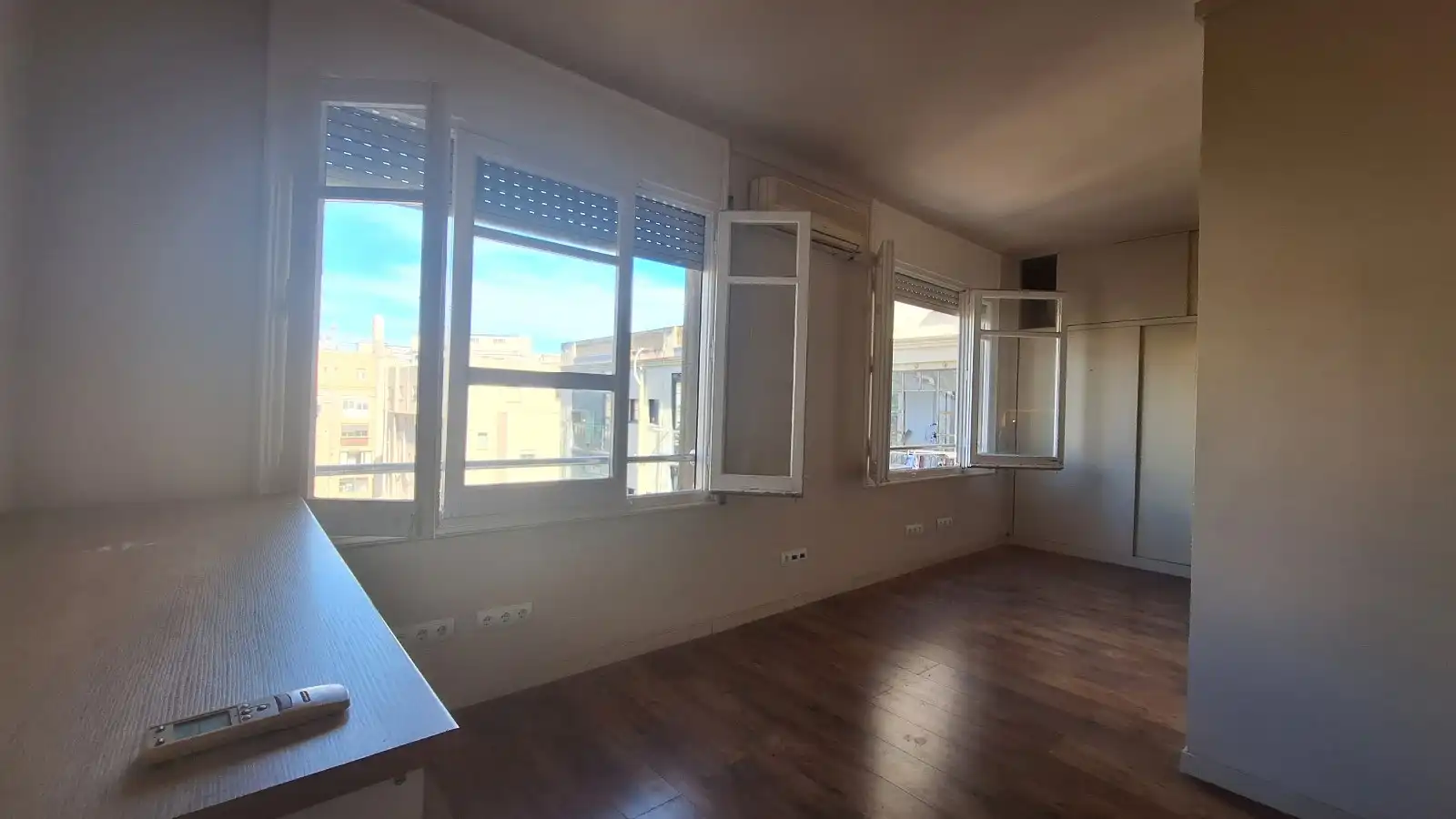 Living room of Office for rent in Barcelona