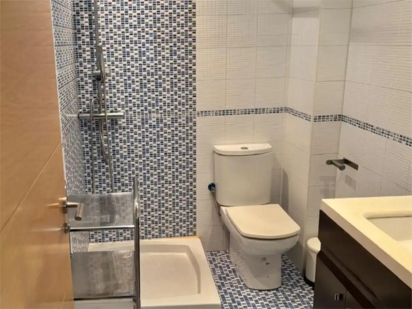Bany de Pis en venda en Puebla de la Calzada amb Aire condicionat
