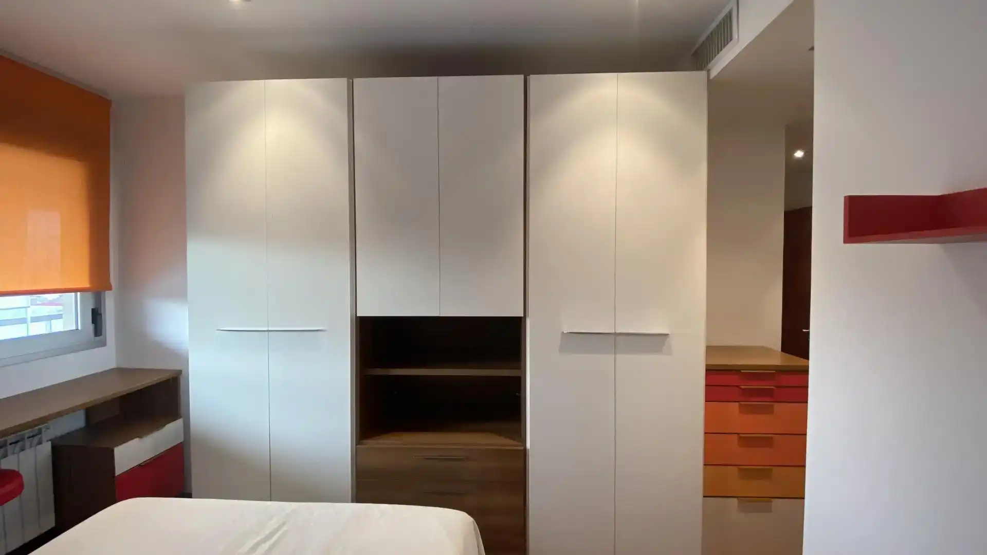 Habitación de Piso en venta en  Granada Capital con Piscina y Balcón