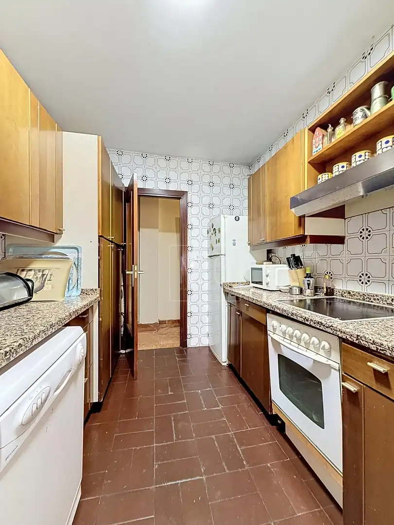 Kitchen of Flat for sale in Granada  with Heating, Storage room and Balcony