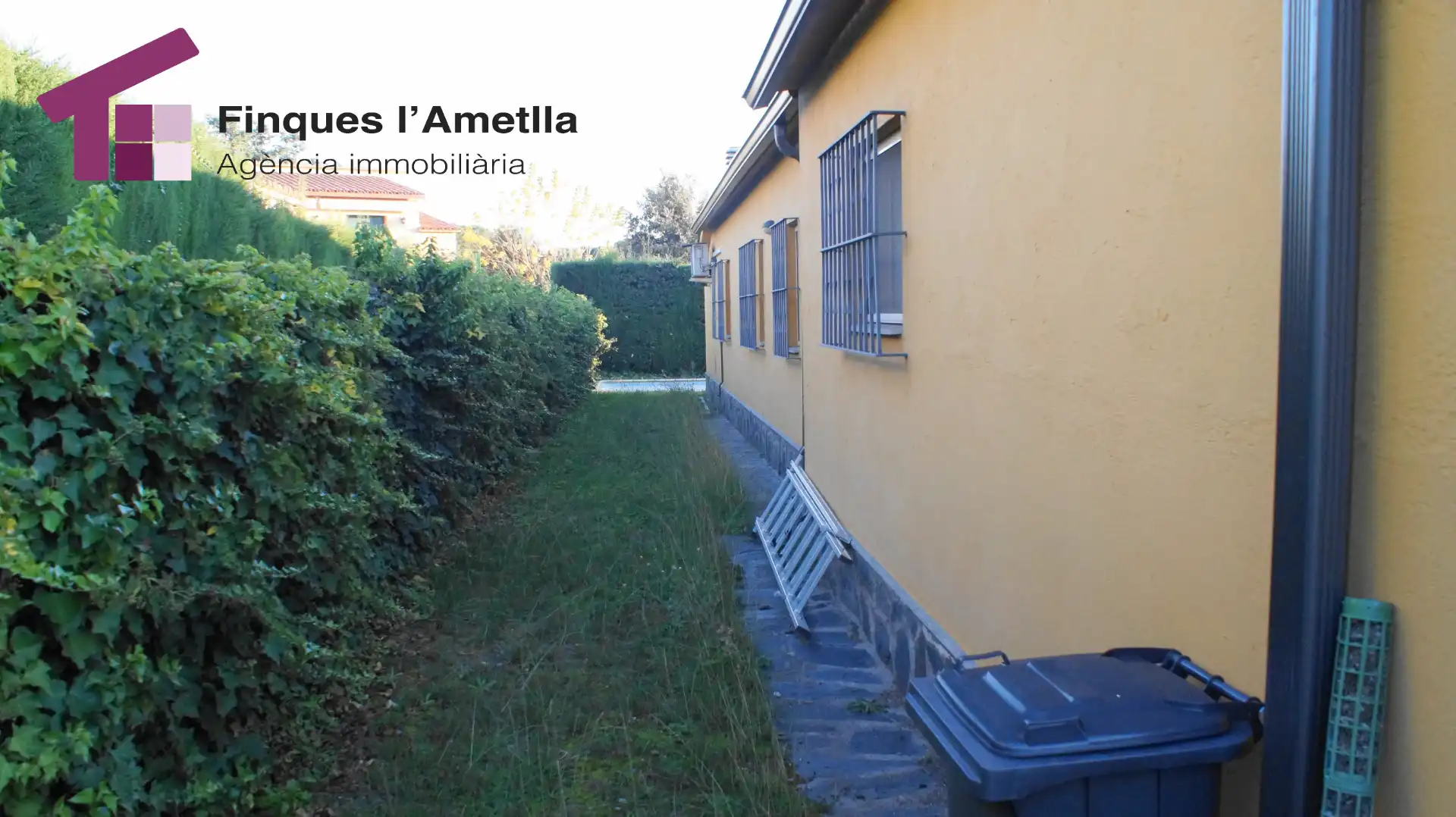 Vista exterior de Casa o xalet en venda en L'Ametlla del Vallès amb Aire condicionat, Calefacció i Jardí privat