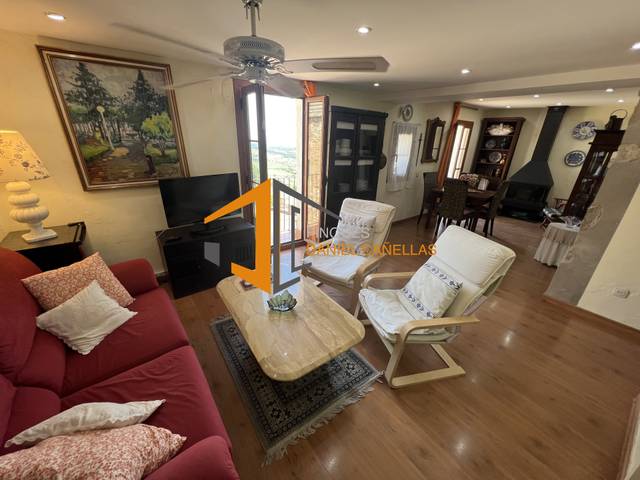 Piso en Venta en Carrer Castell en Cubells