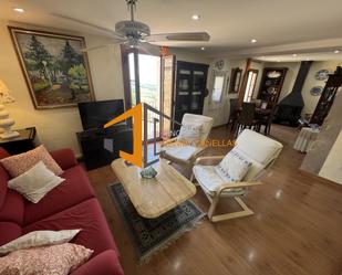 Sala d'estar de Pis en venda en Cubells amb Calefacció, Parquet i Moblat