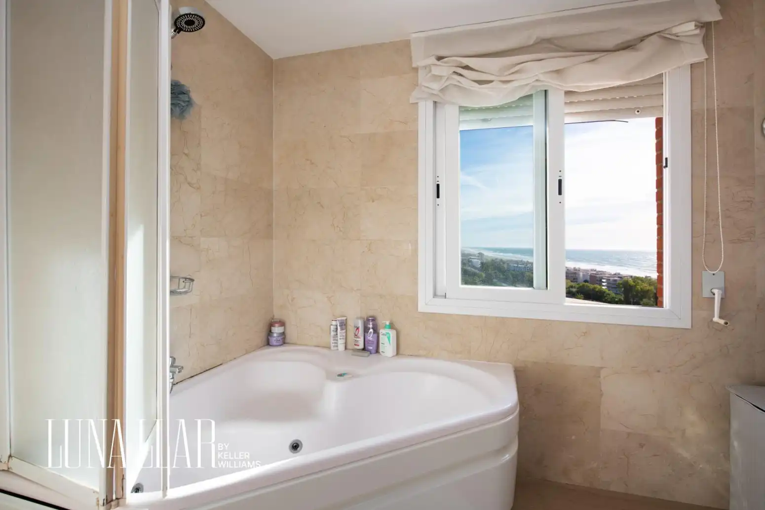 Bathroom of Attic for sale in Sitges  with Air Conditioner and Terrace