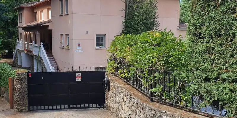 Casa o chalet en venta en Avenida Constitución , Arenas de San Pedro