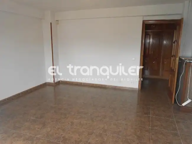 Schlafzimmer von Wohnung zur Miete in Madrid mit Terrasse