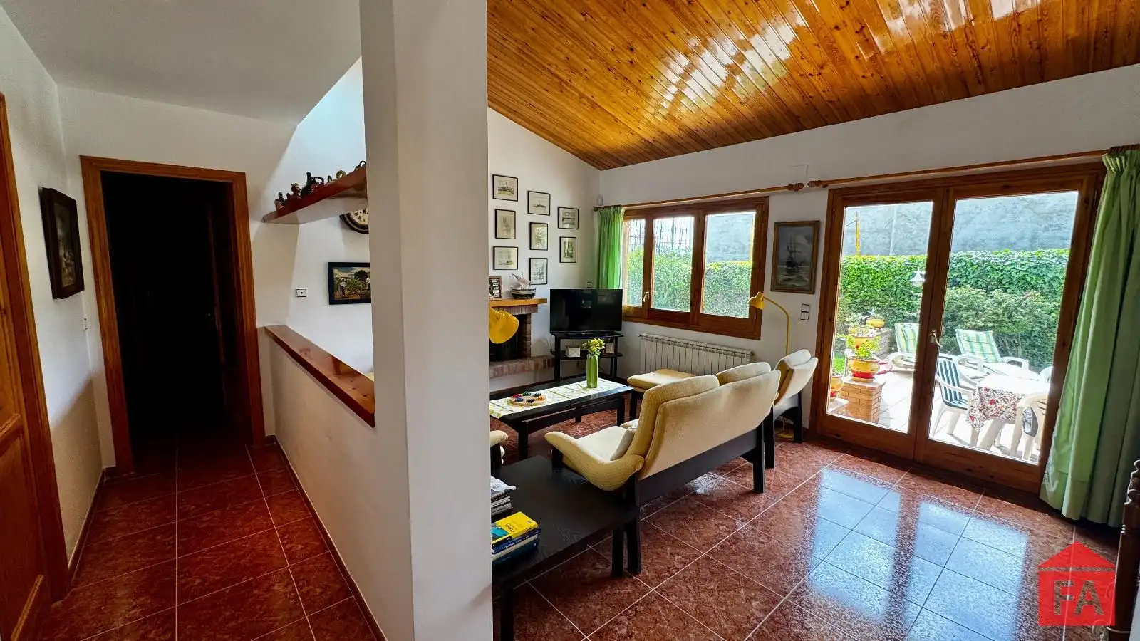 Sala de estar de Casa o chalet en venta en Llorenç del Penedès con Calefacción, Terraza y Trastero