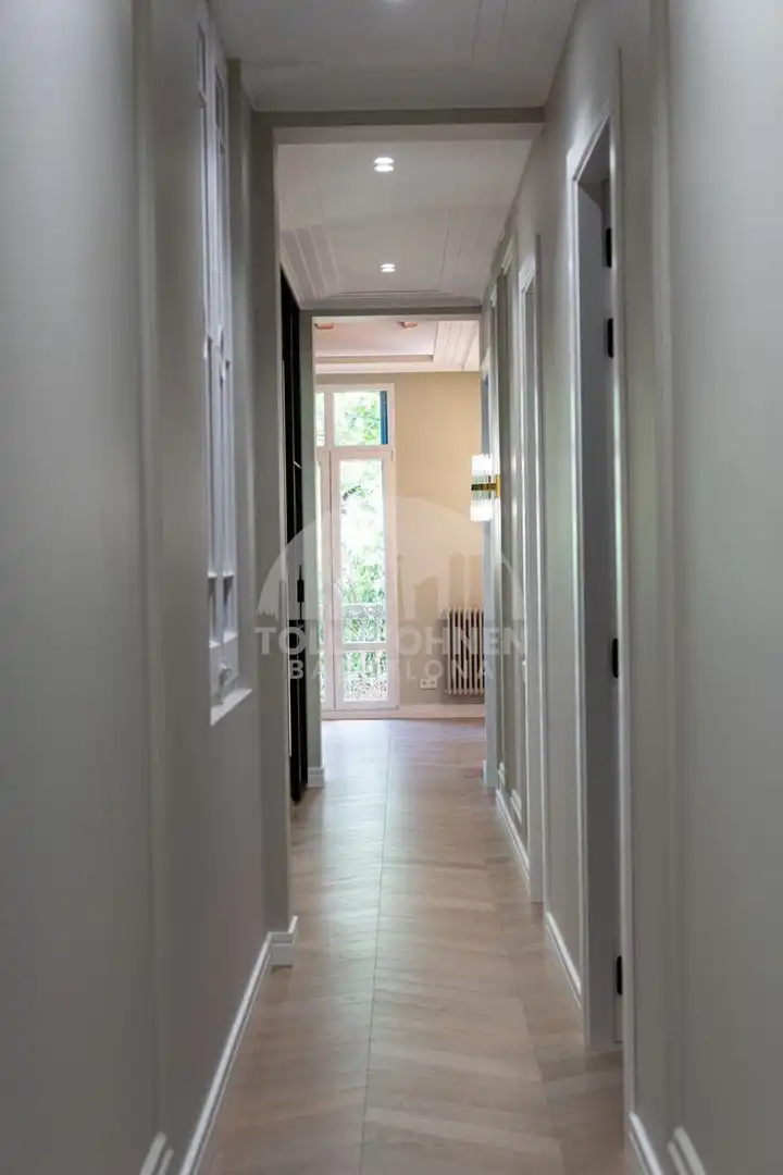 Piso en venta en Barcelona con Aire acondicionado, Calefacción y Balcón