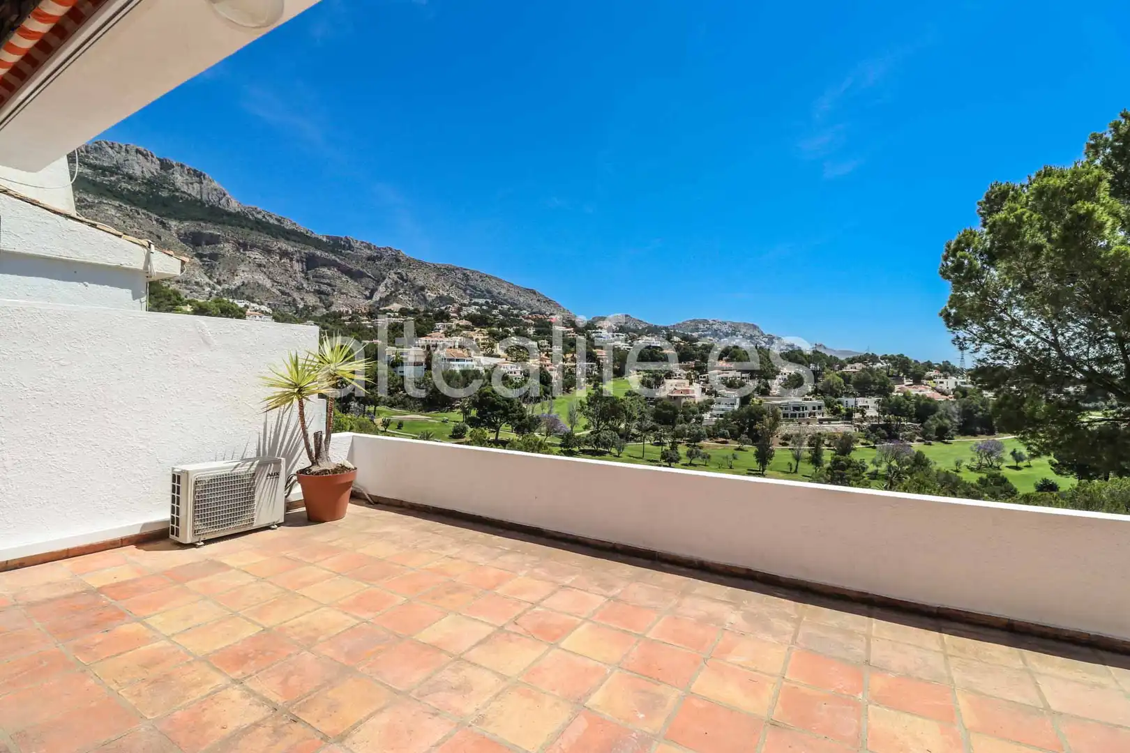 Terraza de Apartamento en venta en Altea con Aire acondicionado, Terraza y Piscina comunitaria