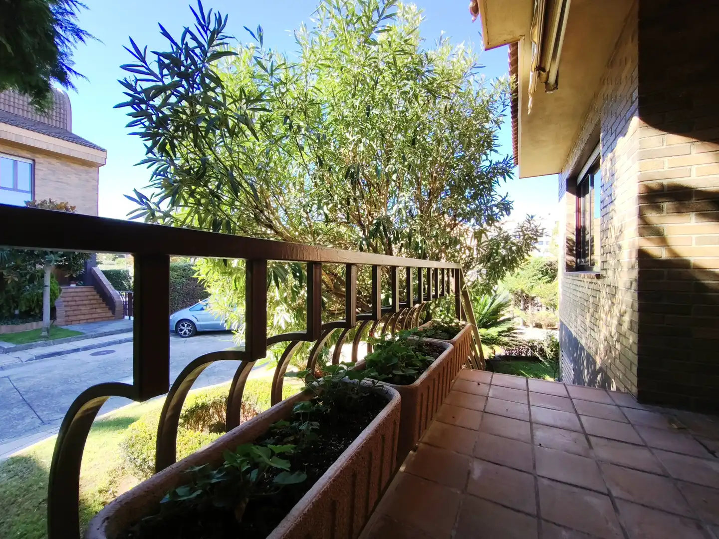 Terrassa de Casa o xalet en venda en  Logroño amb Calefacció, Parquet i Terrassa
