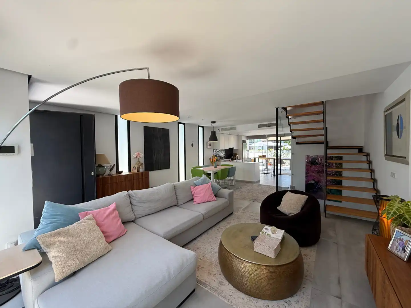 Living room of Houses for sale in Santa Eulària des Riu  with Air Conditioner, Heating and Terrace