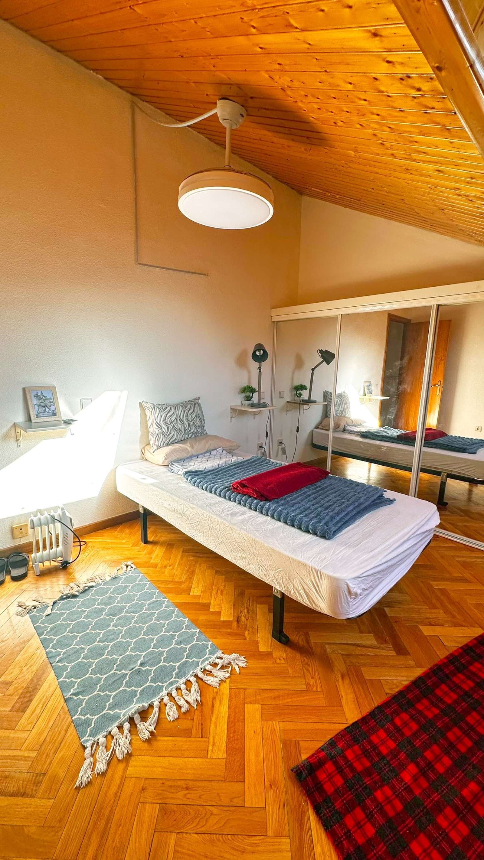 Habitación de Piso para compartir en San Lorenzo de El Escorial con Aire acondicionado, Calefacción y Terraza