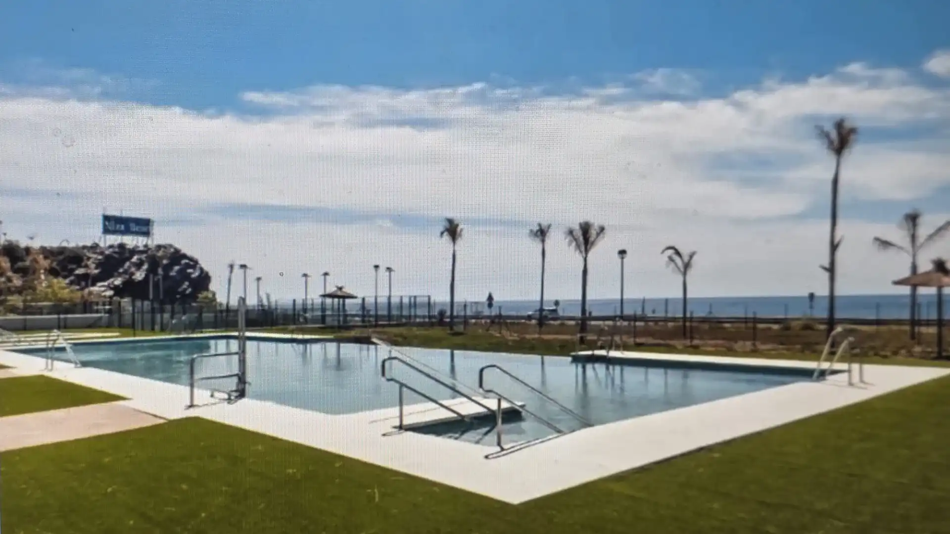 Piscina de Àtic en venda en Vélez-Málaga amb Aire condicionat, Terrassa i Piscina