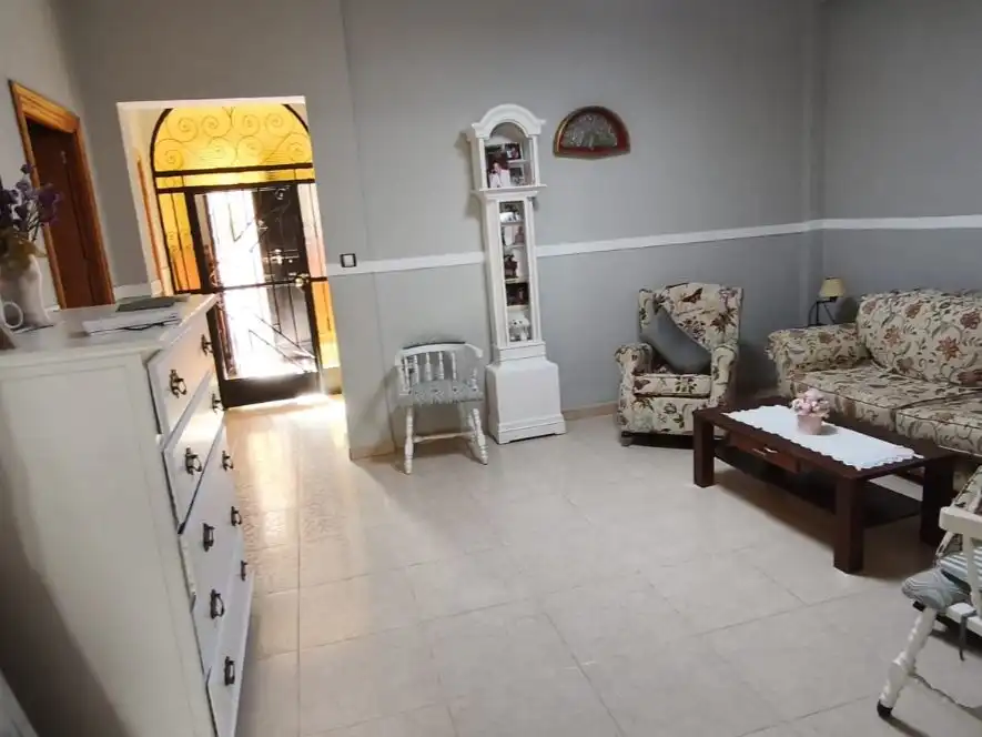 Casa en venda a AVENIDA PERO MINGO 1, imagen 2