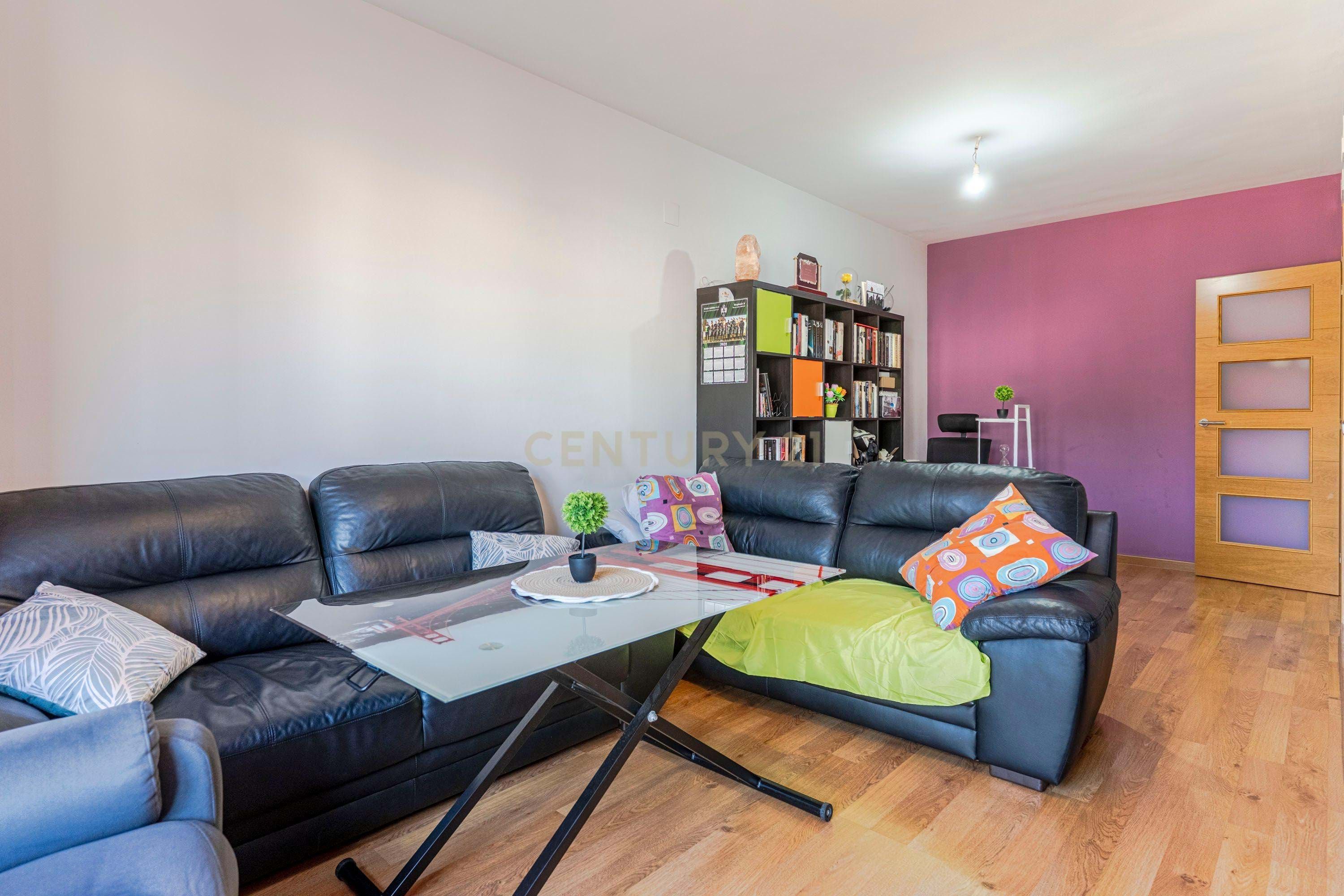 Sala d'estar de Pis en venda en  Granada Capital amb Calefacció i Terrassa
