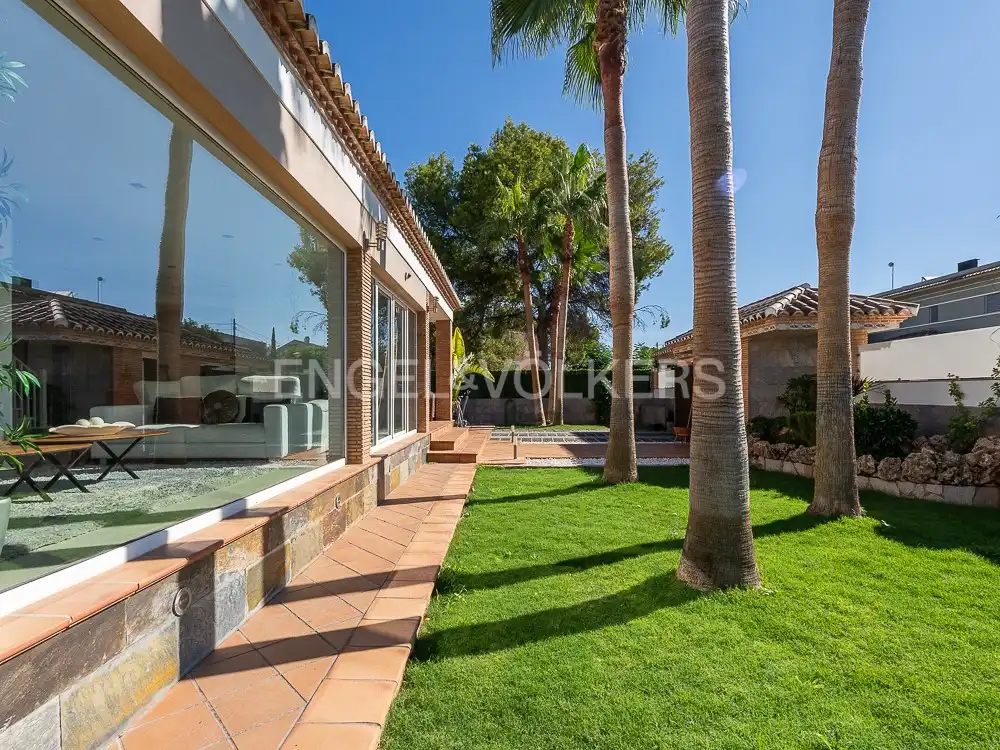 Exterior view of Houses for rent in Bétera  with Air Conditioner, Heating and Private garden
