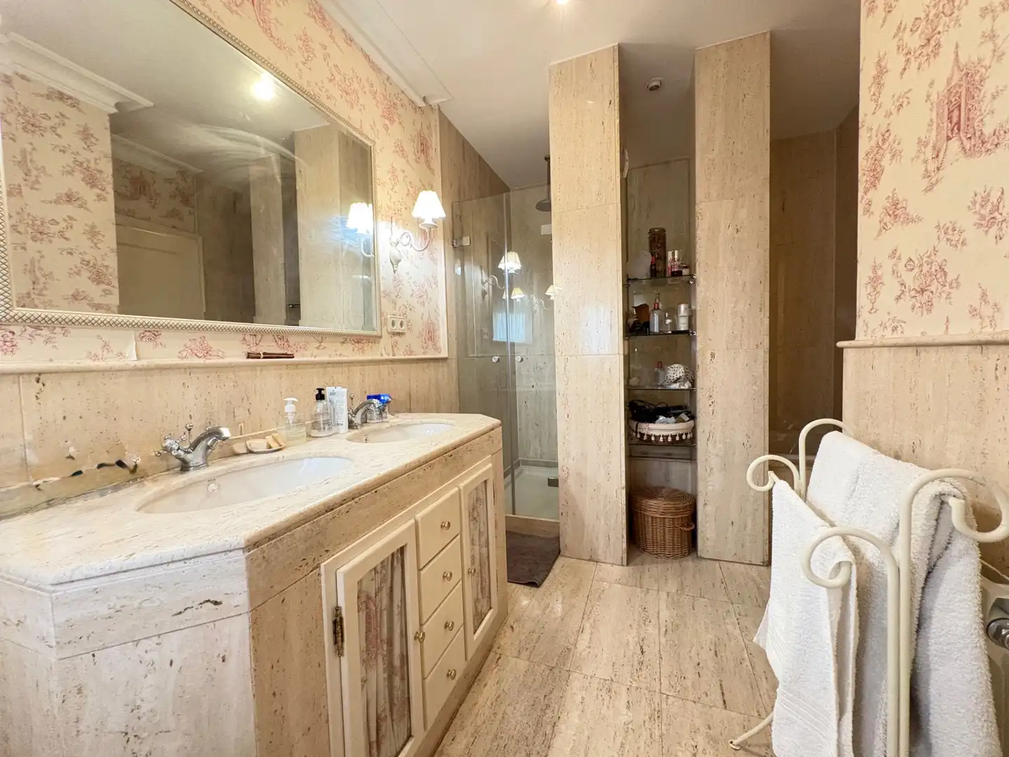 Badezimmer von Wohnung zum Verkauf in Badajoz mit Klimaanlage, Heizung und Terrasse