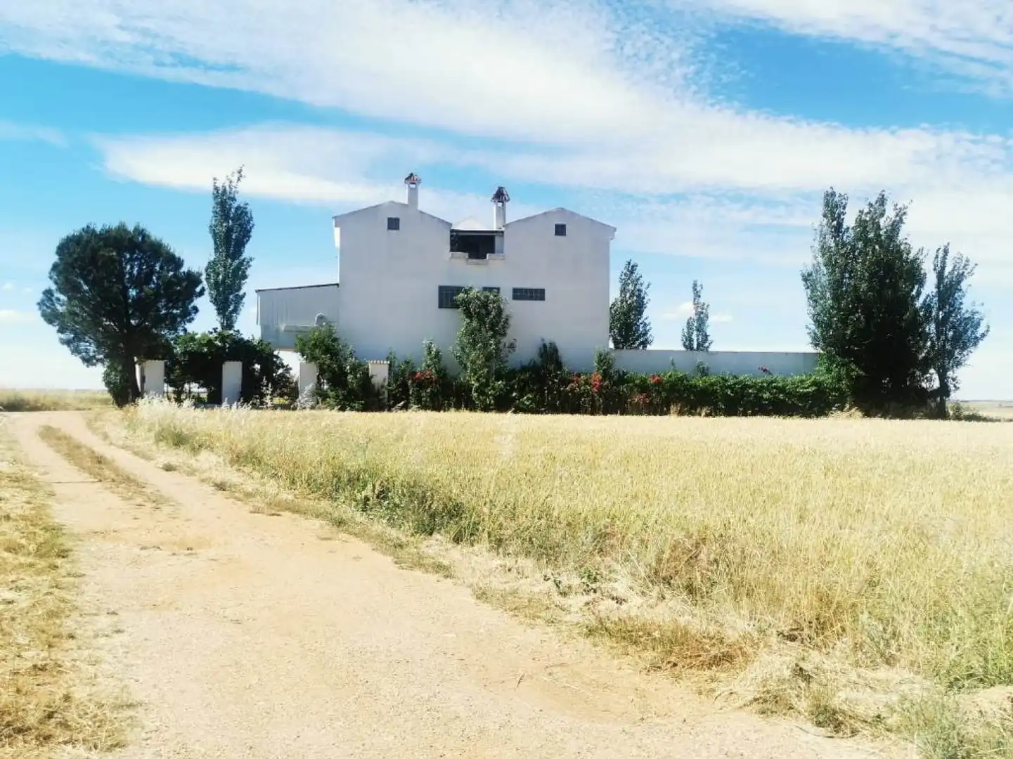 Außenansicht von Haus oder Chalet zum Verkauf in Castellanos de Villiquera mit Heizung, Privatgarten und Terrasse