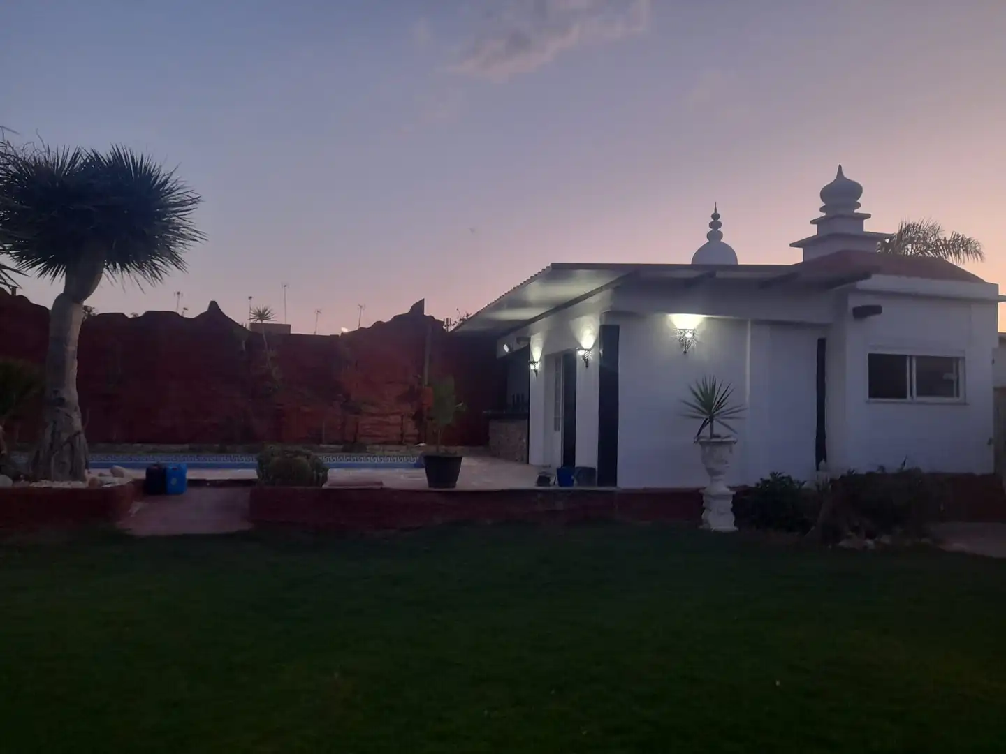 Jardín de Casa o chalet en venta en Brenes con Aire acondicionado, Jardín privado y Piscina