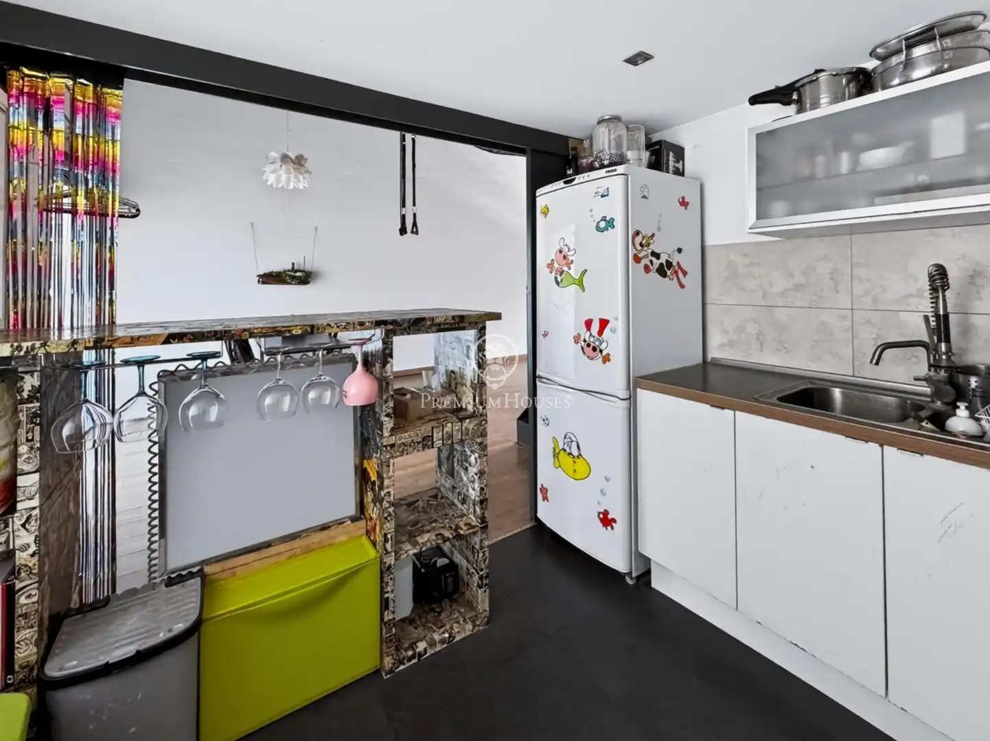 Küche von Wohnung zum Verkauf in Barcelona mit Klimaanlage