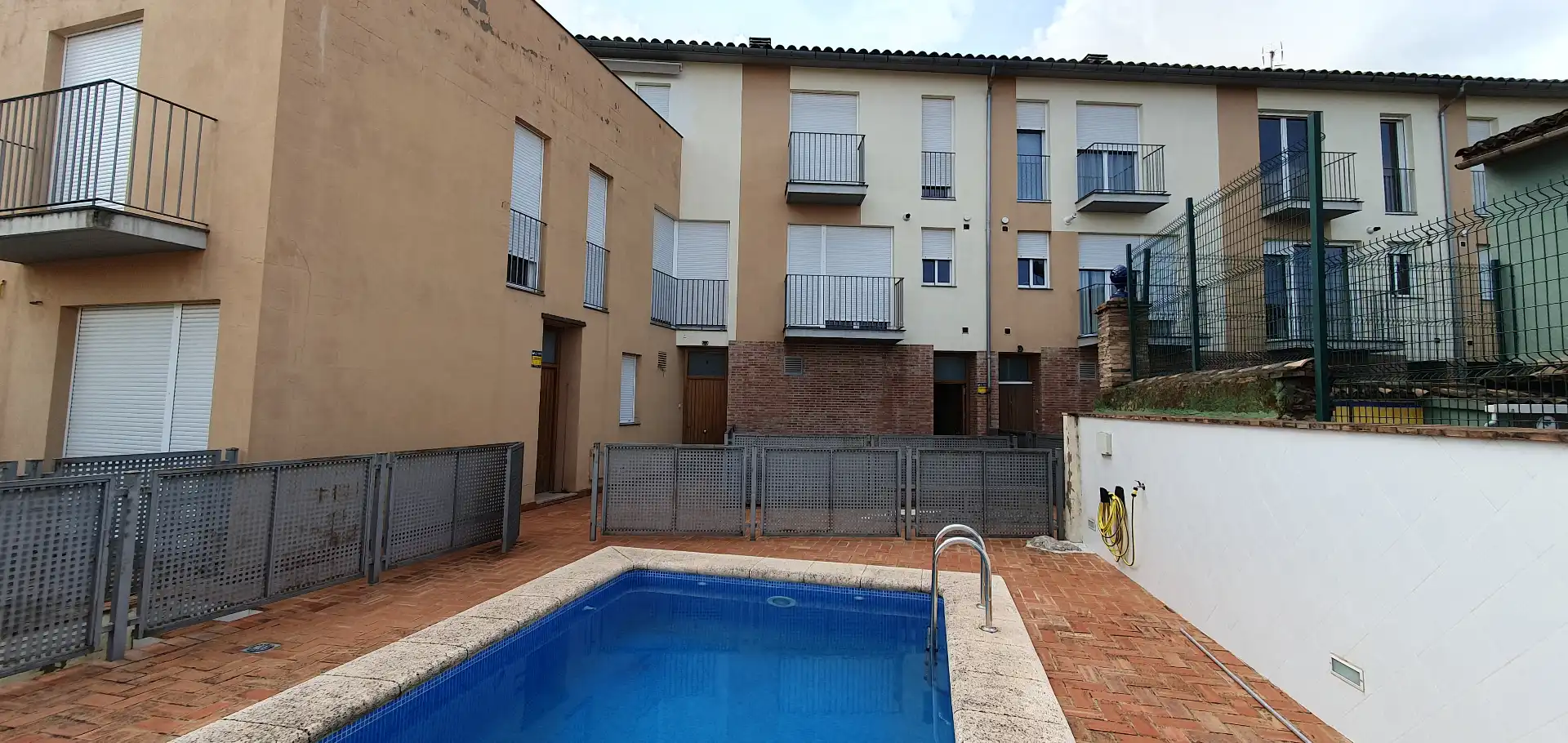 Vista exterior de Casa adosada en venta en Castelló de Rugat con Calefacción, Jardín privado y Terraza