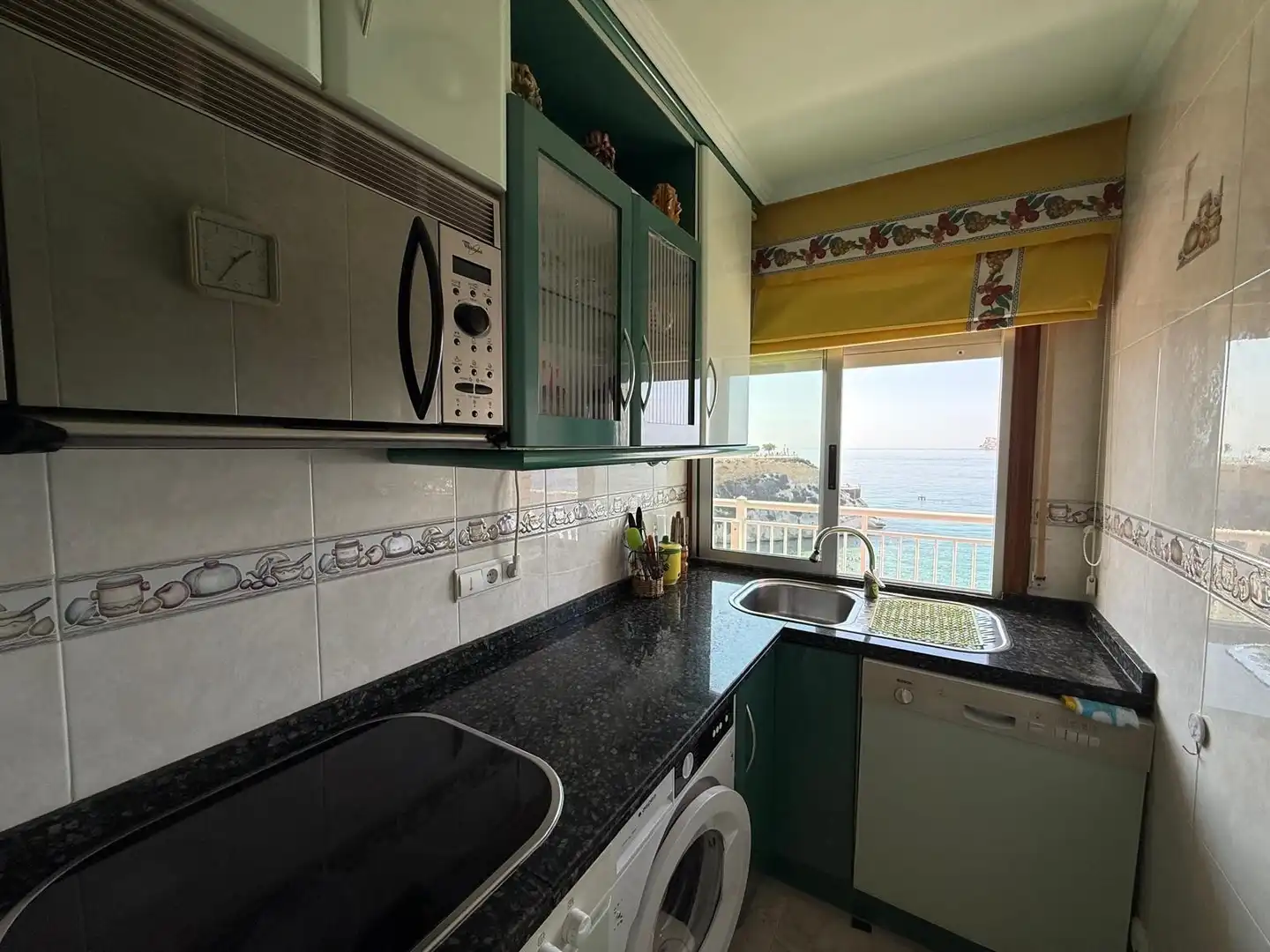 Kitchen of Flat for sale in Benidorm  with Air Conditioner, Terrace and Furnished