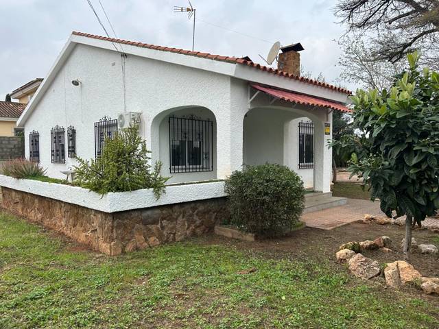 Casa-chalet en Alquiler en Gallipont