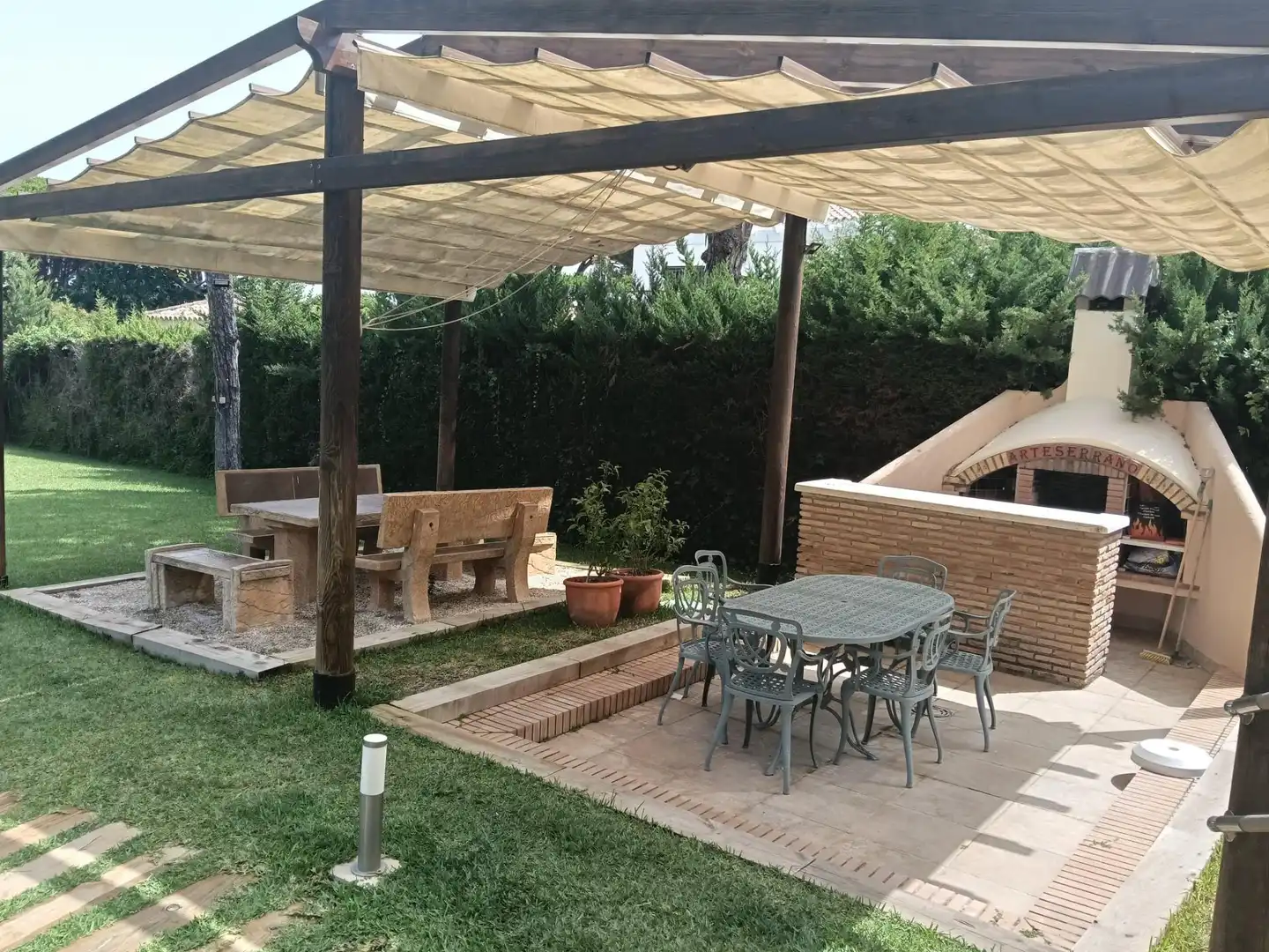 Terrassa de Casa o xalet en venda en Conil de la Frontera amb Aire condicionat, Jardí privat i Terrassa
