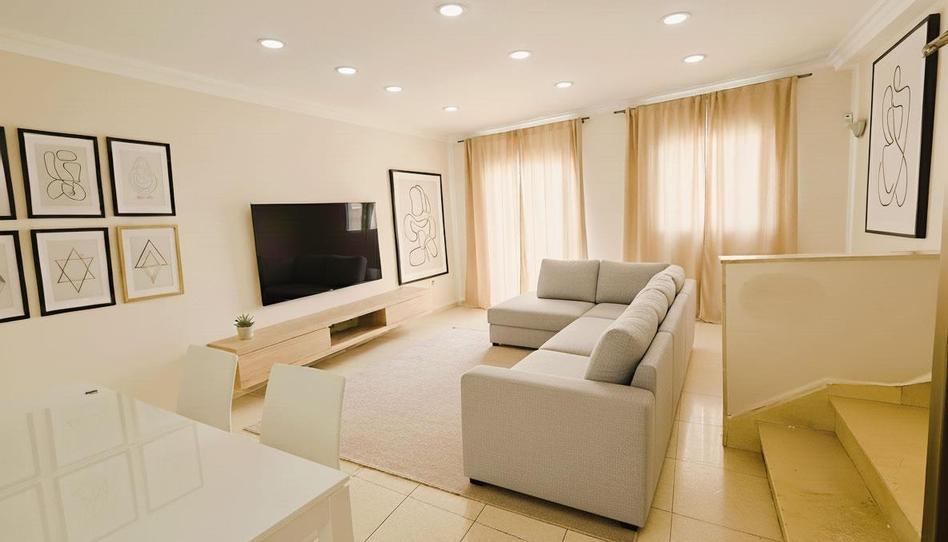 Foto 1 de Casa adosada en venda a Avenida San Francisco, 10, Los Cristianos, Santa Cruz de Tenerife