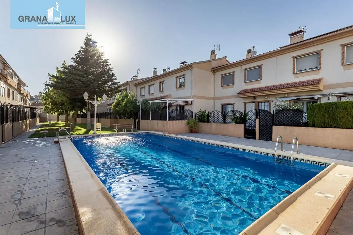 Haus mit Pool zum Verkauf in Calle de las Cruces