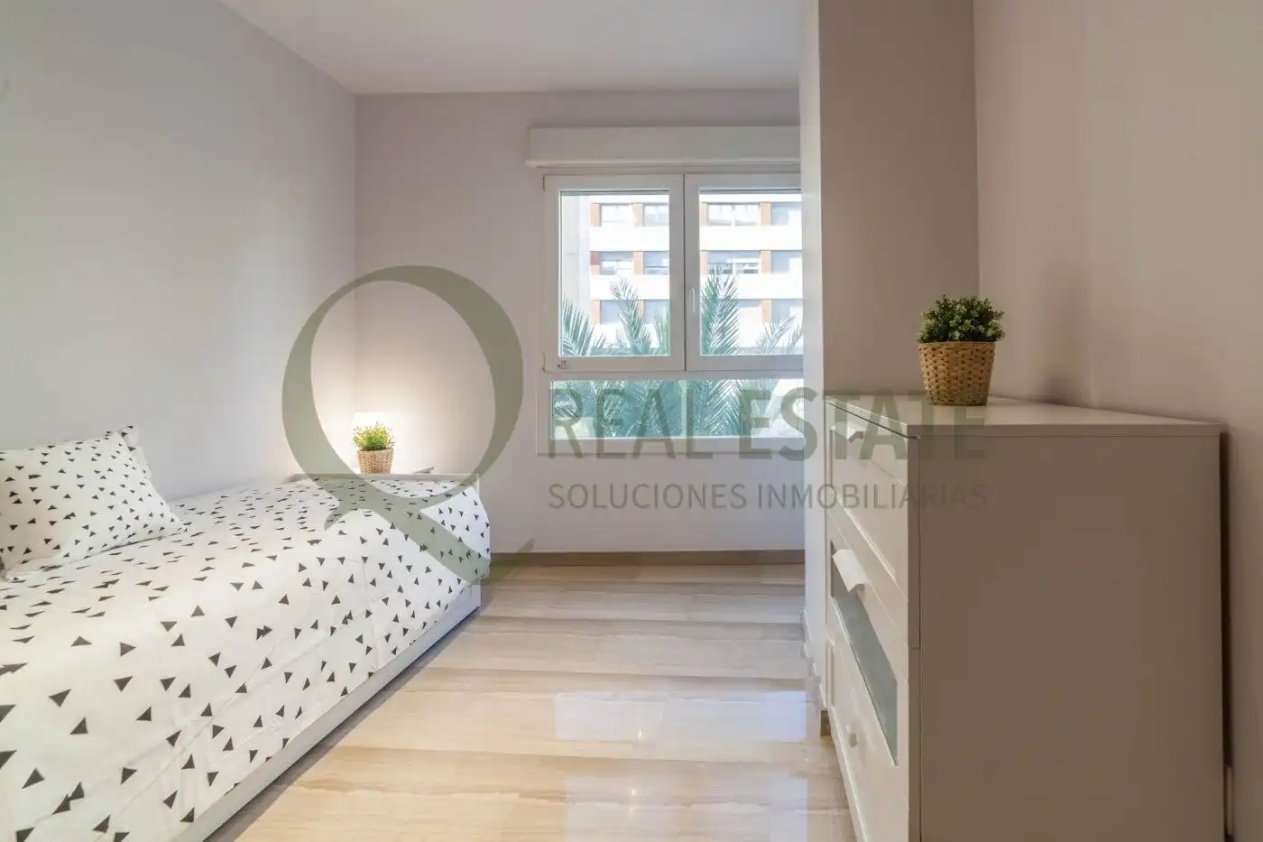 Bedroom of Flat for rent in Alicante / Alacant  with Heating, Terrace and Furnished